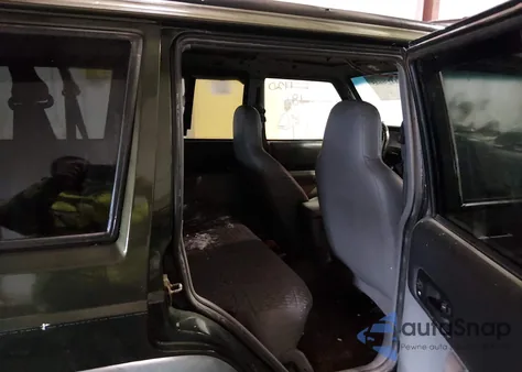 1998 Jeep Cherokee Classic/Sport from USA, damaged, VIN 1J4FJ68S1WL241678